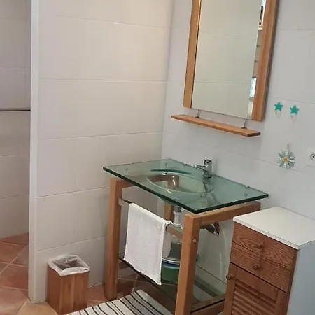 Corbieres Maison Familiale 6 Pers. Avec Cour De 120m² Clim Et Parking *